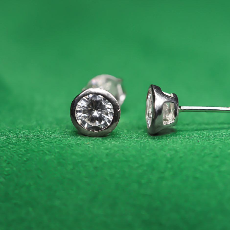 ICED BLING  Round Stud Collection