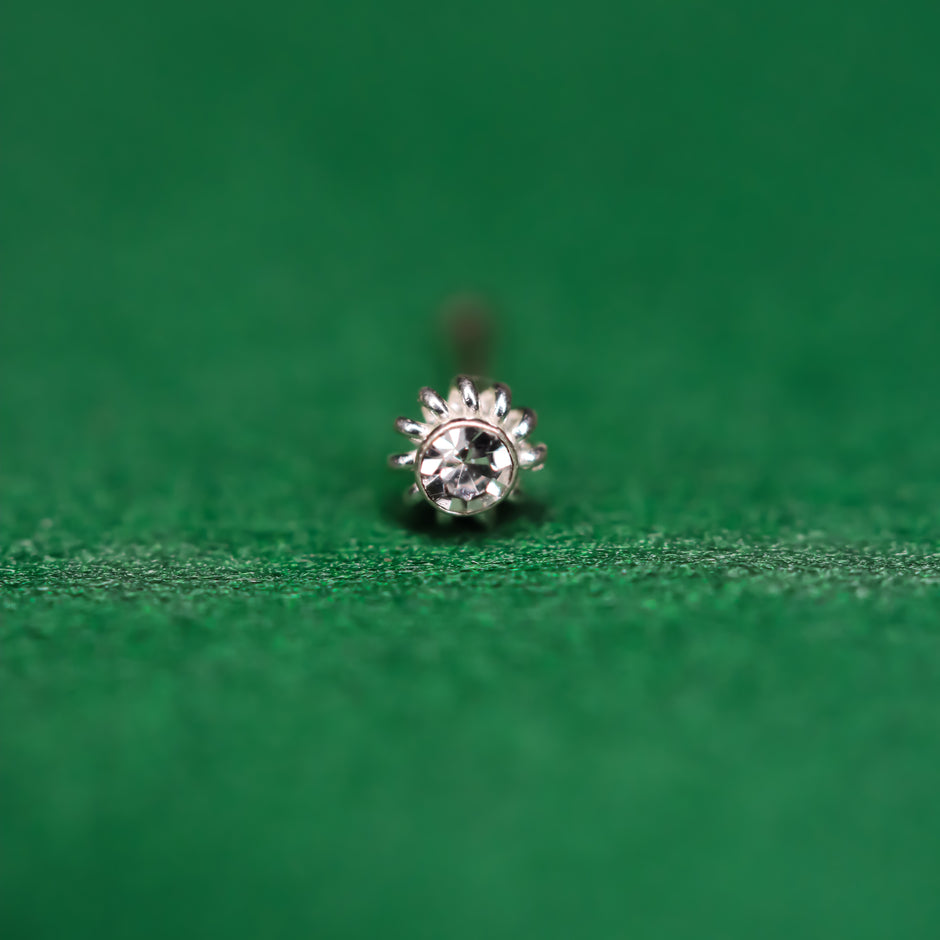 Iced Bling " Claw " Nosepin